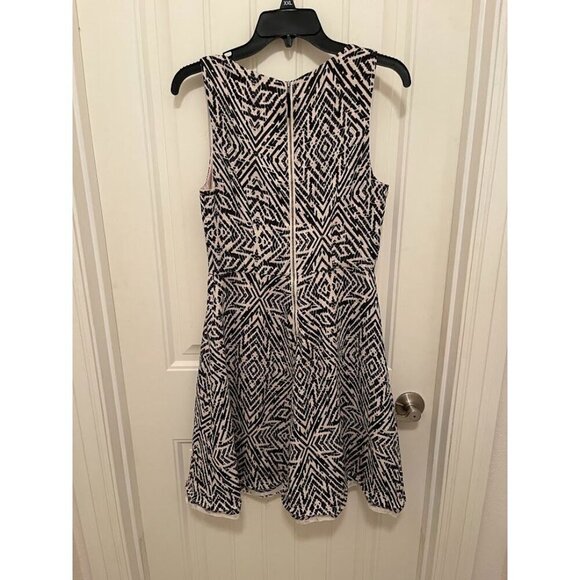Maeve Anthropologie Geometric Print Sleeveless Dress WOMEN'S Size 4 KNEE LENTGH - Picture 3 of 16